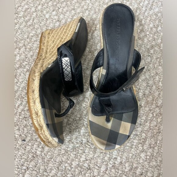 Burberry Nova Check Plaid Wedge Espadrille Sandals Size 39 Black - Picture 1 of 10